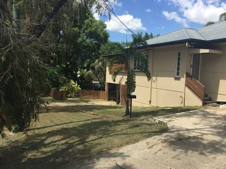 270 Upper Dawson Road, The Range, QLD 4700