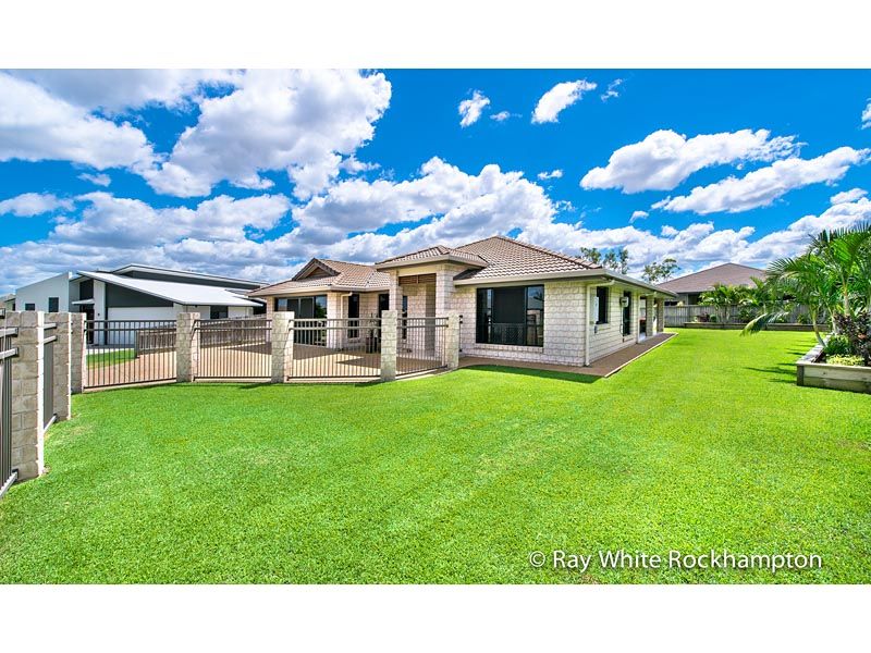 13 Frangipani Court, Norman Gardens, QLD 4701