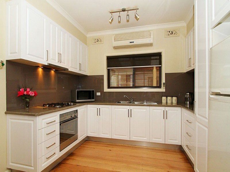 4 Kelverne Street, Reservoir, VIC 3073