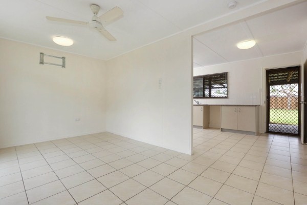 16 Griffey Street, Burdell, QLD 4818