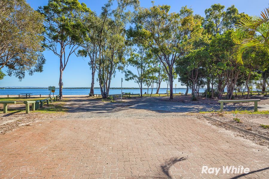 4/2 Venus Court, Banksia Beach, QLD 4507