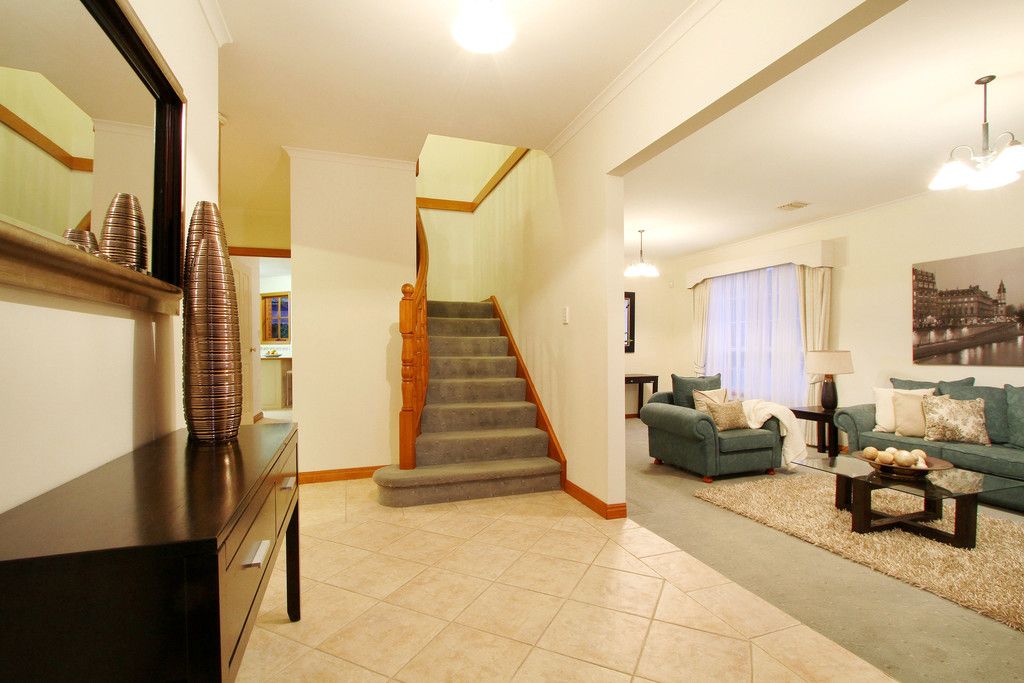 167 Blossom Park Drive, Mill Park, VIC 3082