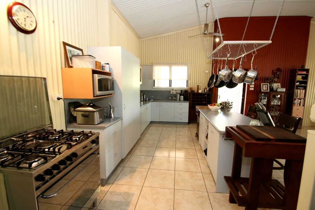46 Hall Road, KATHERINE NT 0850