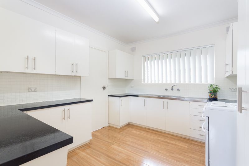 2/6 Marinna Court, West Lakes, SA 5021