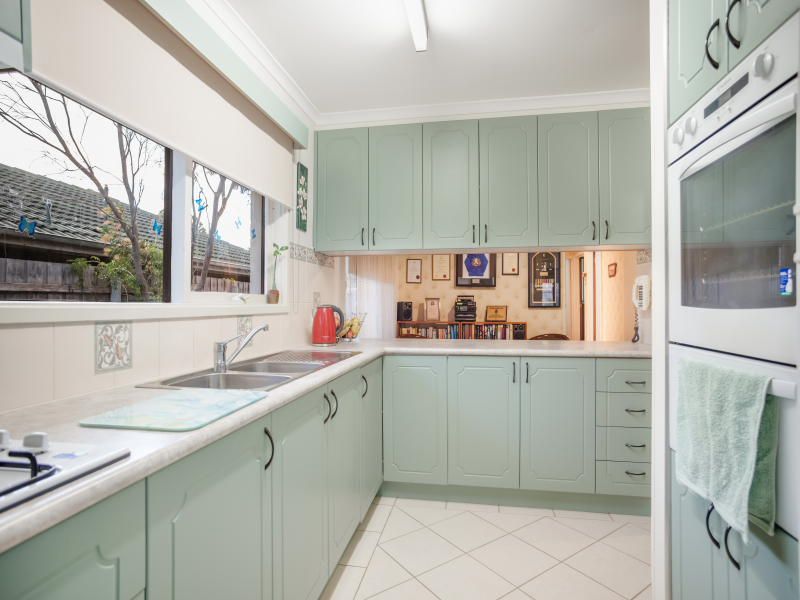 24 McBride Crescent, Seaford, VIC 3198