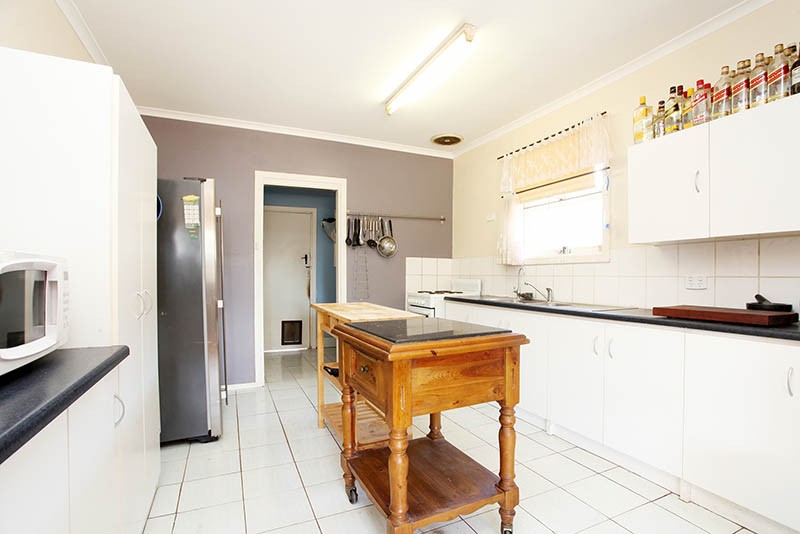 8 Robins Street, Elizabeth Downs, SA 5113