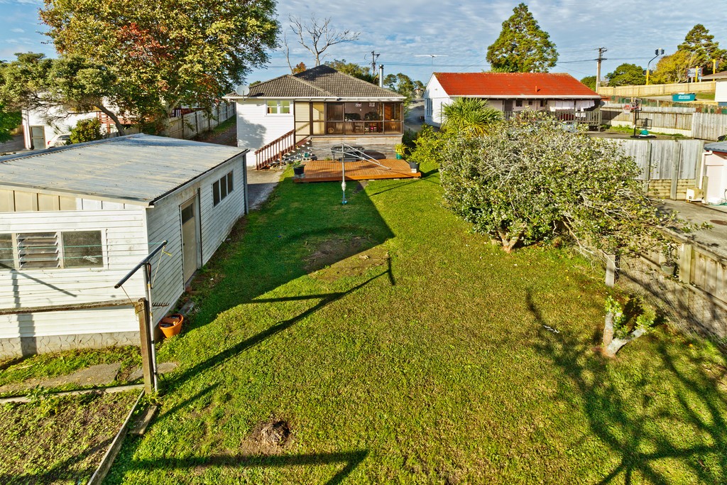 41 Manuka Road, Glenfield, North Shore City