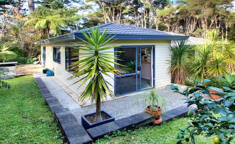 48D Konini Road, Titirangi, Waitakere City