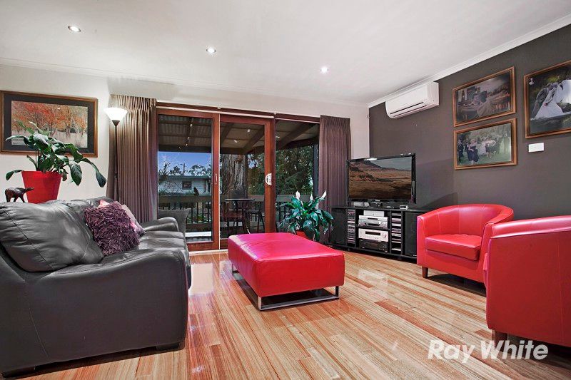 5 Hollyoak Court, Ferntree Gully, VIC 3156