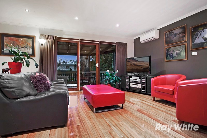 5 Hollyoak Court, Ferntree Gully, VIC 3156