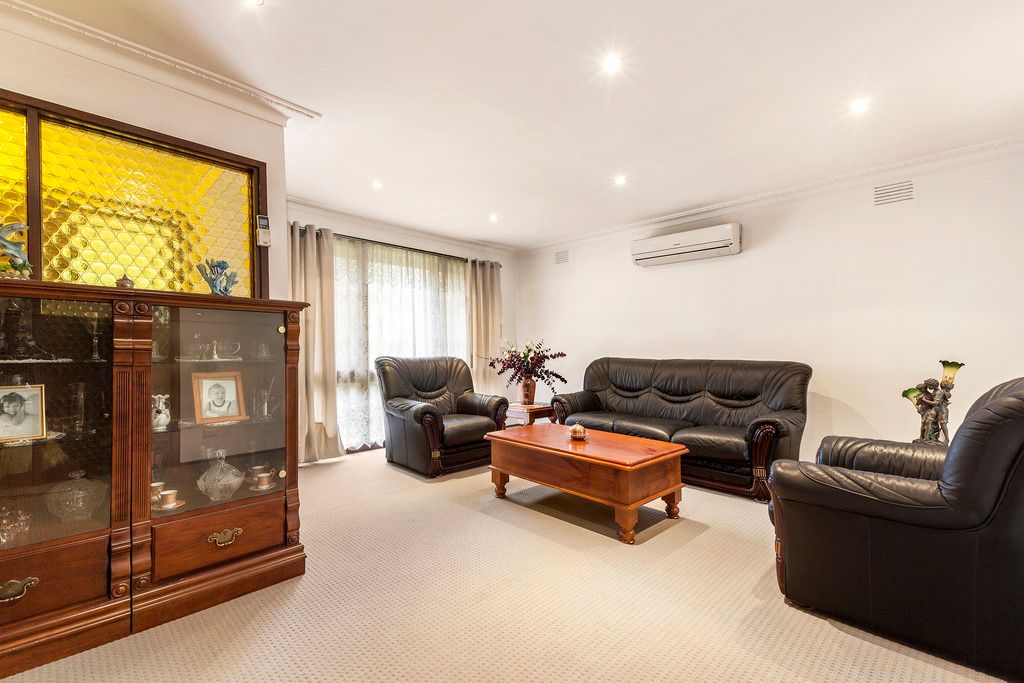 41 Regnans Avenue, Endeavour Hills, VIC 3802