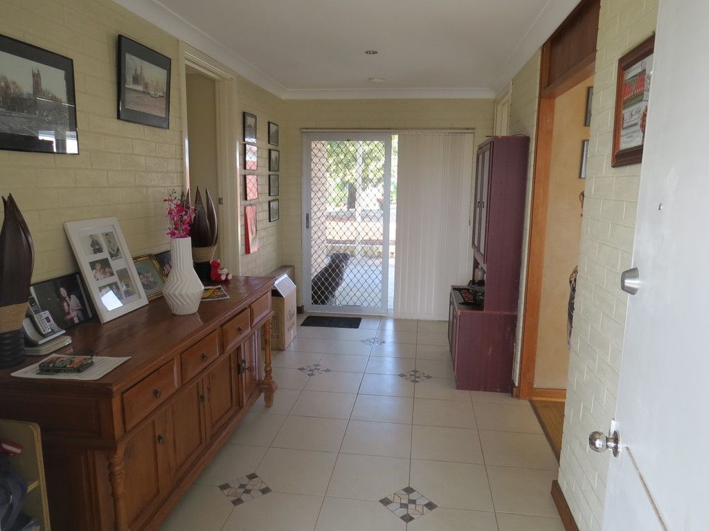 33 Wittenoom Road, High Wycombe, WA 6057