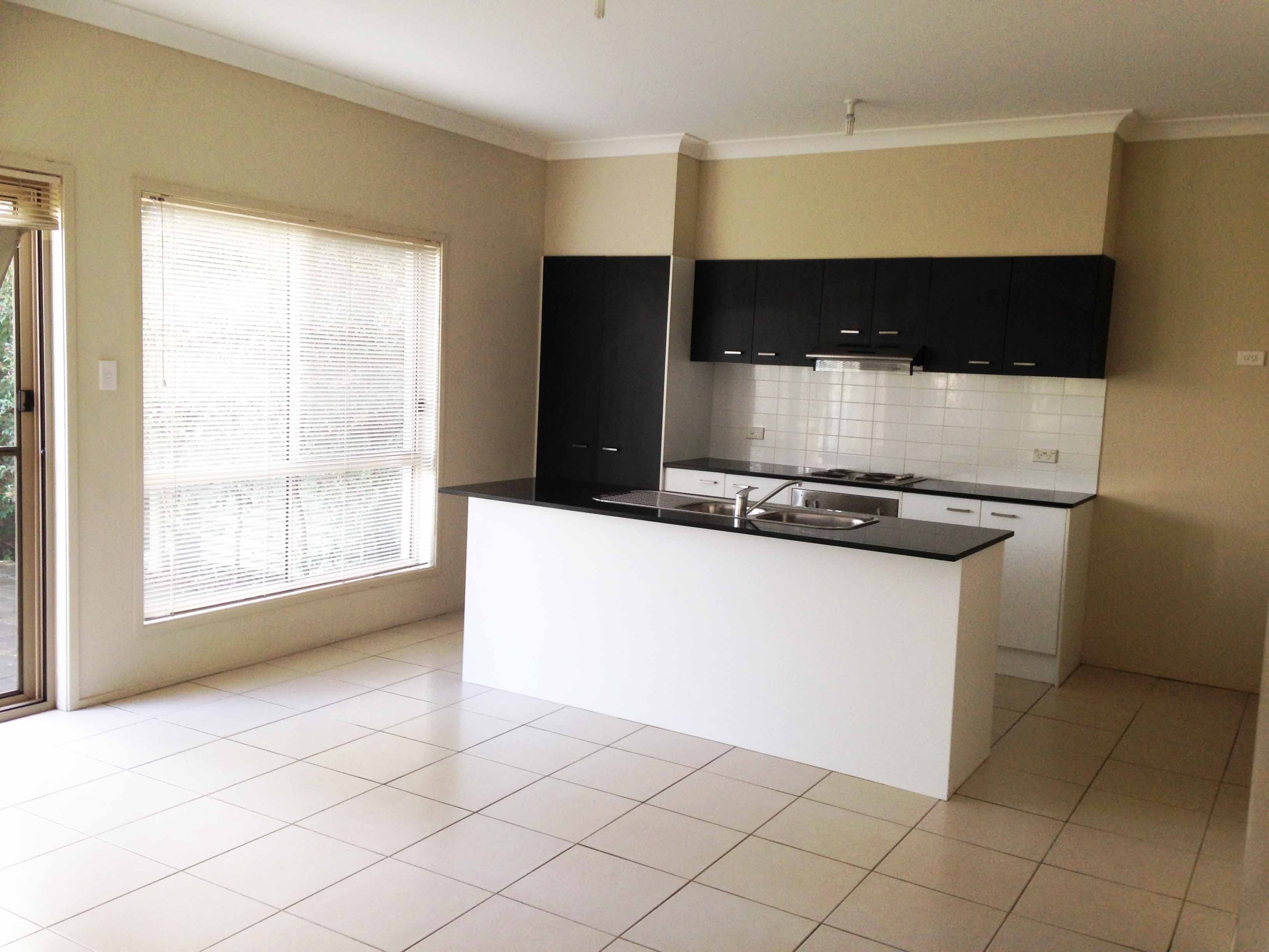 11 Trotter Street, Elderslie, NSW 2570