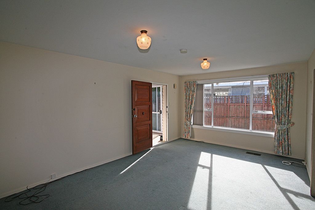 2/6 Valerie Place, Redwood, Christchurch City