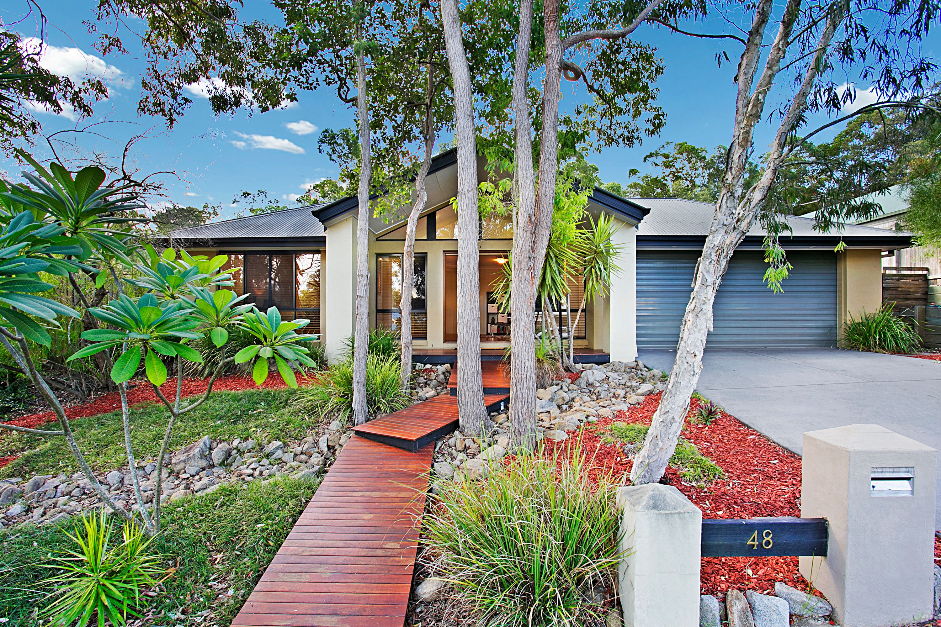 48 Brookeside Crescent, Seventeen Mile Rocks QLD 4073