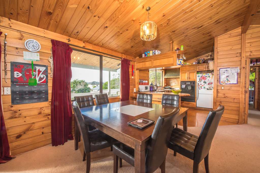 209 Carnoustie Drive, Wattle Downs, Manukau City Real Estate Ray