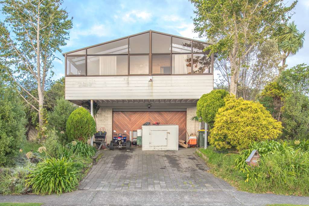 209 Carnoustie Drive, Wattle Downs, Manukau City Real Estate Ray