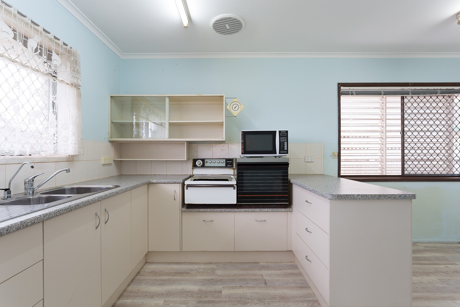9 Dorothy Street, Kippa-Ring, QLD 4021
