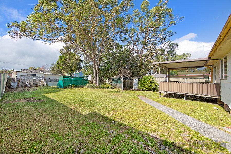 35 Brennon Road, Gorokan, NSW 2263