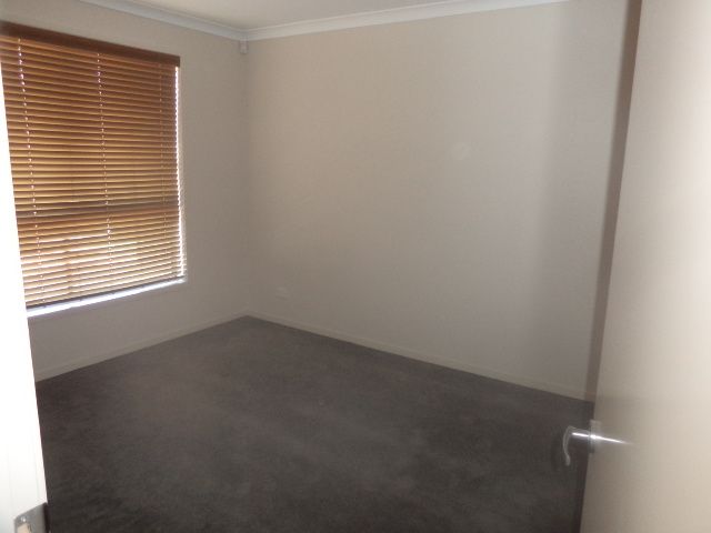 8 Tower Way, Blakeview, SA 5114