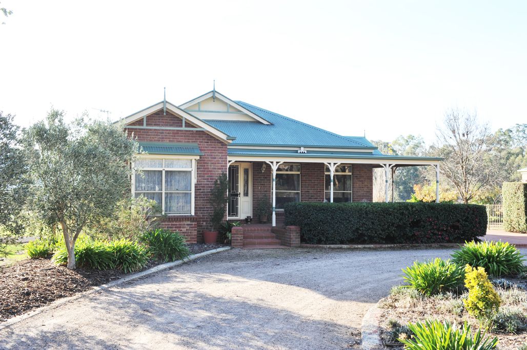 4 George Terrace, Junortoun, VIC 3551