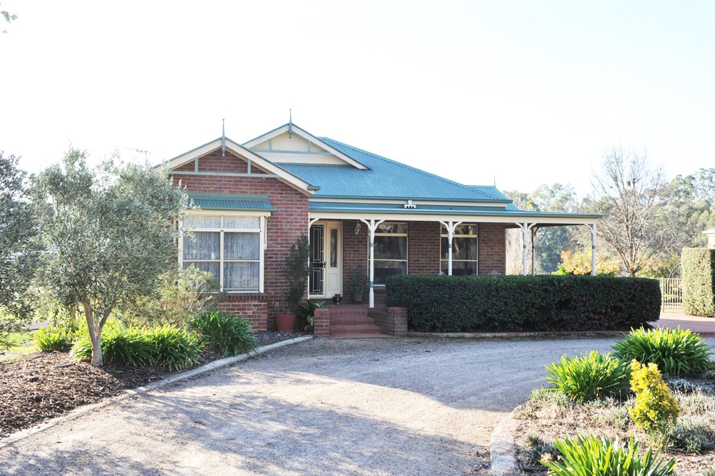4 George Terrace, Junortoun, VIC 3551