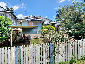12 Allan Street, Kedron, QLD 4031