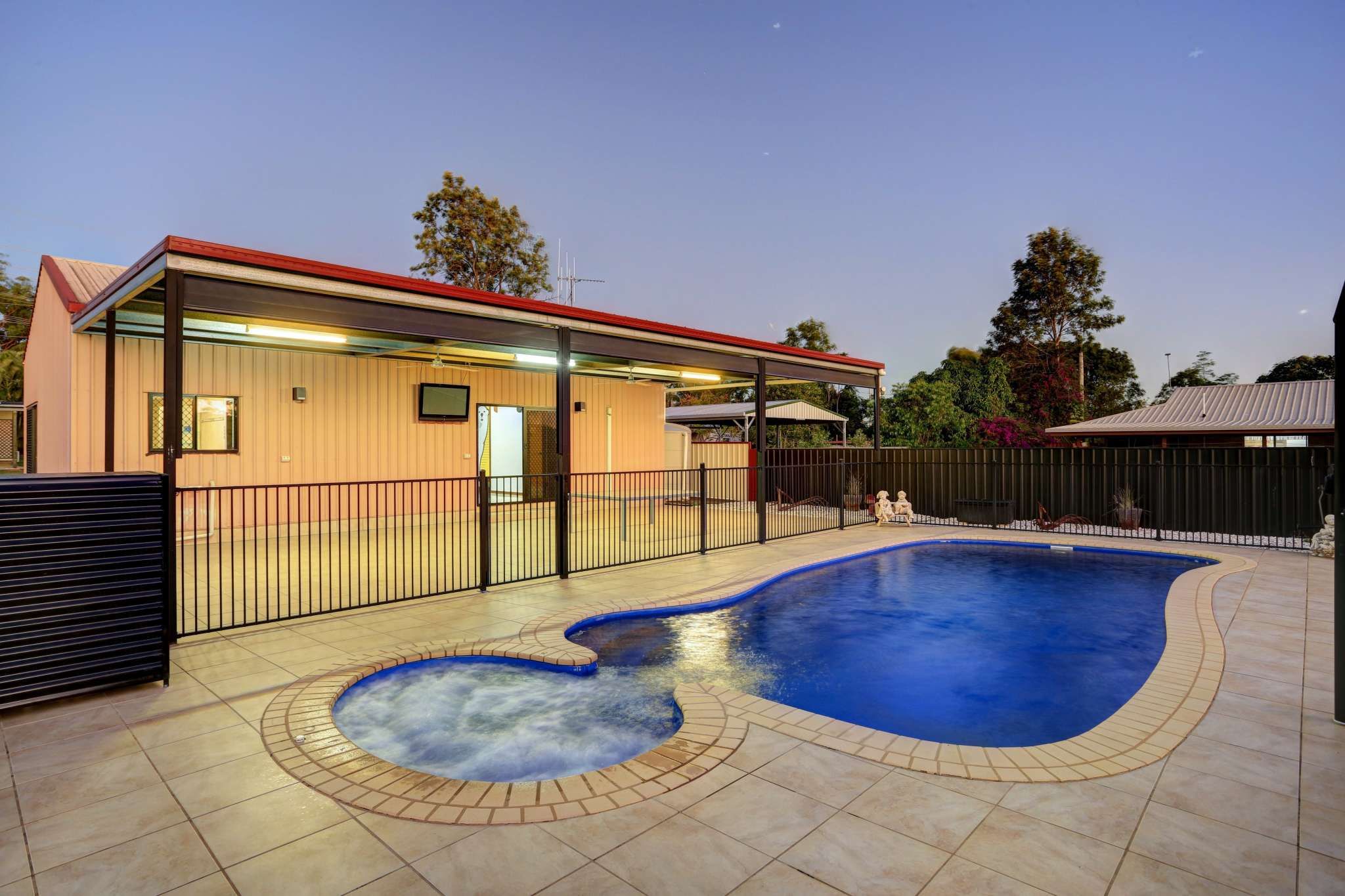 224 Cummins Road, Branyan QLD 4670