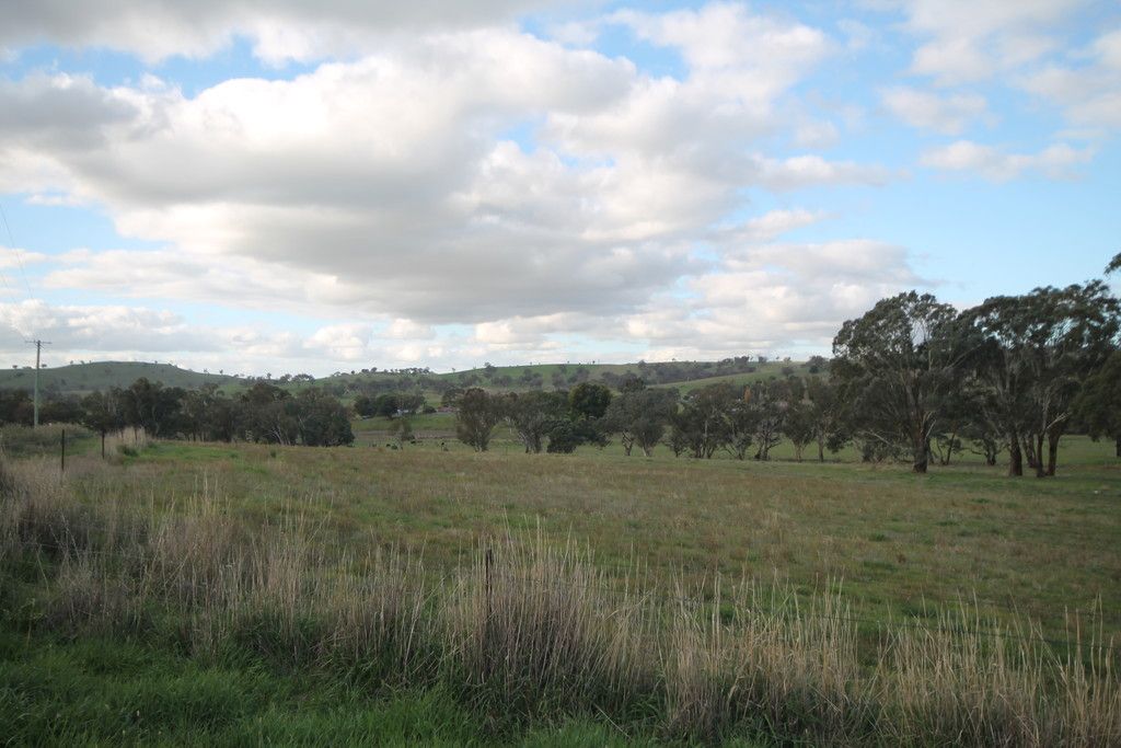 86 Dowling Drive, MURRINGO, NSW 2586