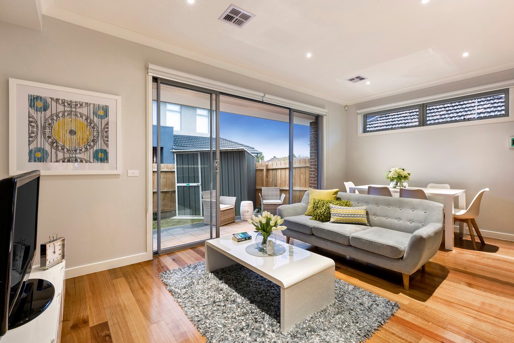 2/16 Lerina Street, OAKLEIGH EAST, VIC 3166