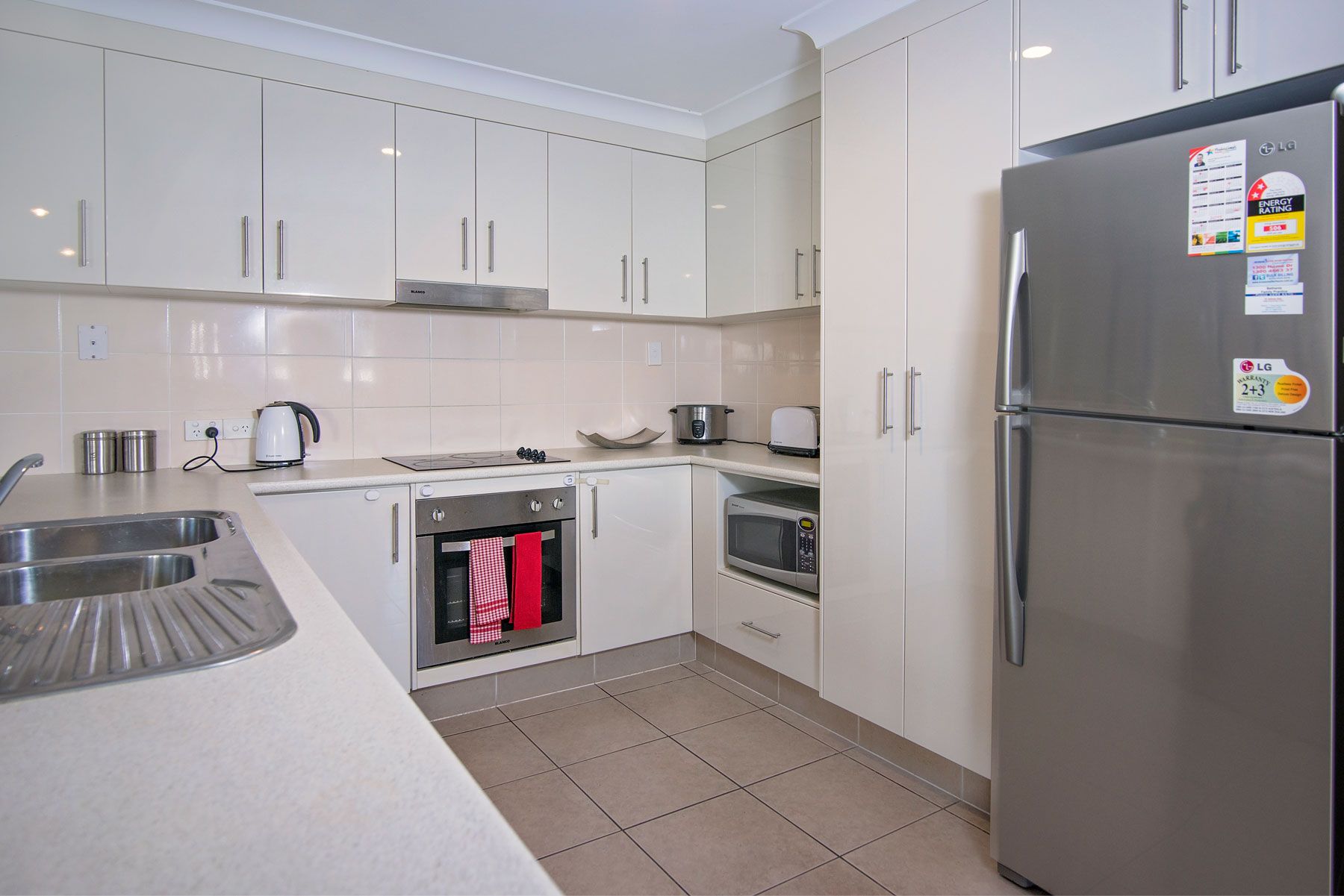 4 Tewantin Way, Waterford, QLD 4133