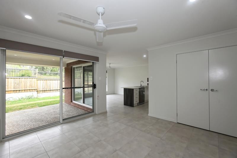 49 Cordeaux Crescent, Redbank Plains, QLD 4301