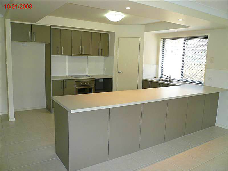 Springfield Lakes, QLD 4300