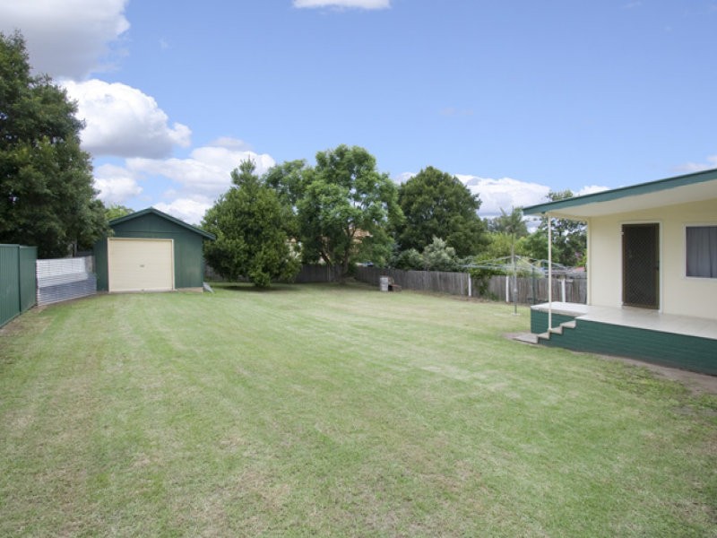 18 Brinawarr Street, BOMADERRY, NSW 2541
