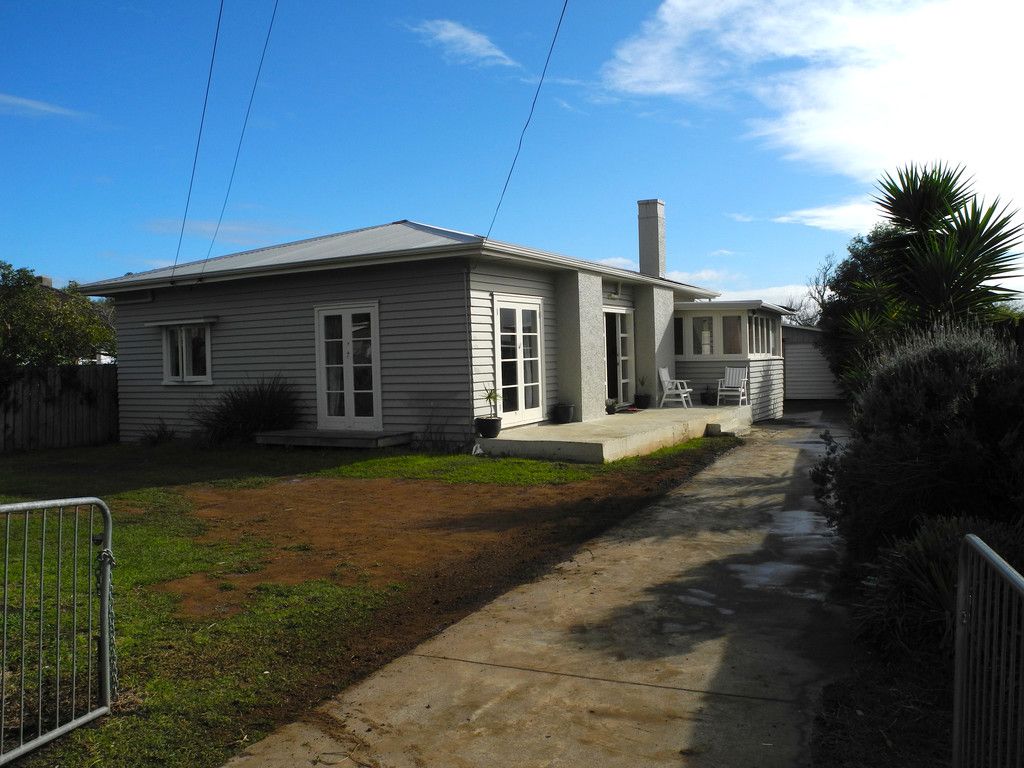 33 Shortt Avenue, Mangere Bridge, Manukau City