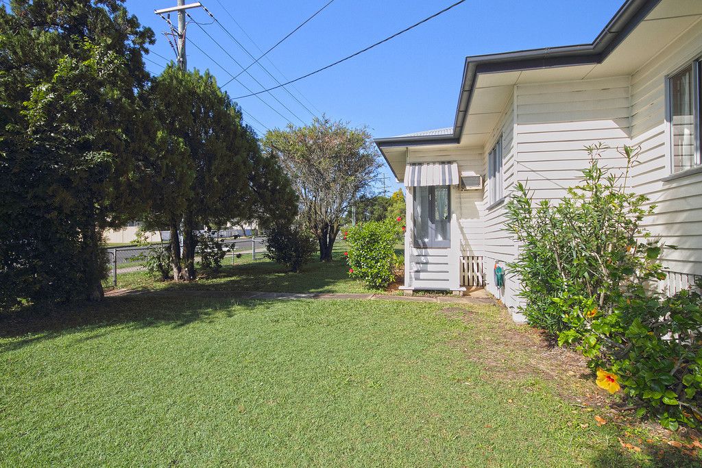 79 South Station Road, Silkstone, QLD 4304