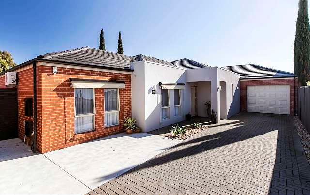 5a Cedar Avenue, Greenacres SA 5086