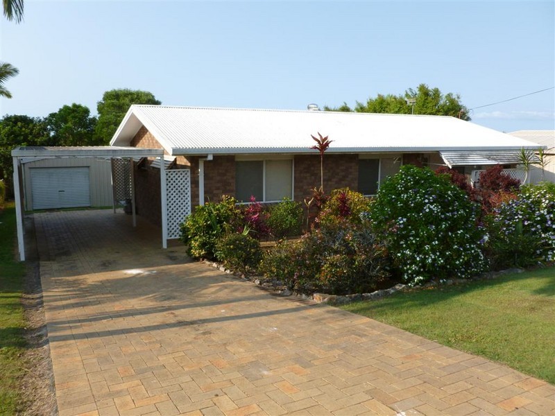 12 Waigani Avenue, Kawungan, QLD 4655