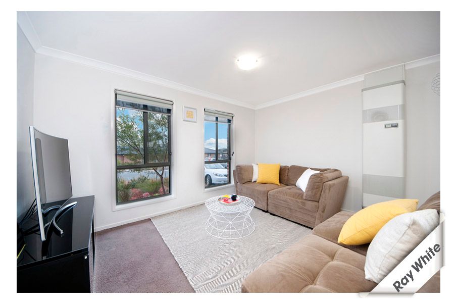 10 Isbister Street, Macgregor, ACT 2615