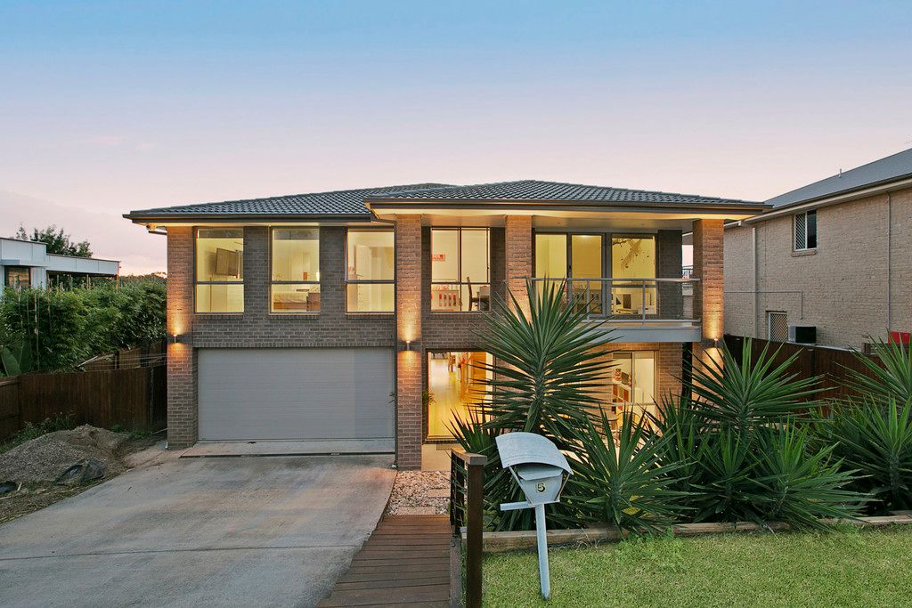 5 Yeates Close, Carindale QLD 4152