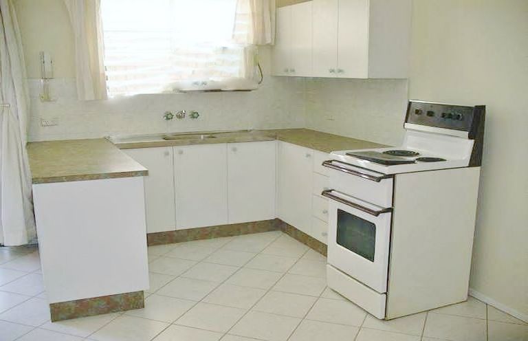 2/10 Meredith Street, Redcliffe, QLD 4020