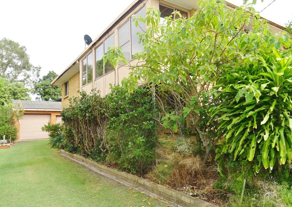 26 Morala Avenue, Runaway Bay, QLD 4216