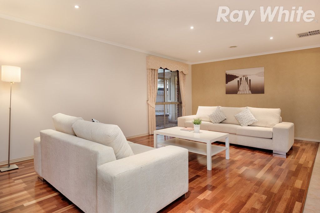 40 Allwyn Crescent, Mill Park, VIC 3082