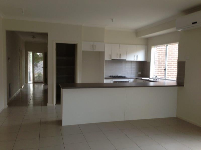 9 Blairgowrie Drive, Craigieburn, VIC 3064