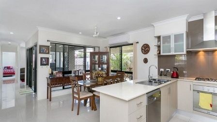 10 Como Close, Kewarra Beach, QLD 4879