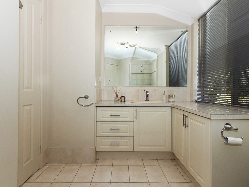 2 Stewart Court, Kallaroo, WA 6025