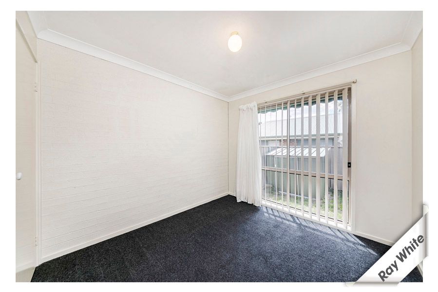 2/2 Cane Place, Jerrabomberra, NSW 2619