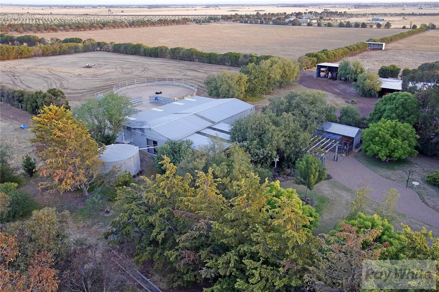 130 Narraburra Road, Little River, VIC 3211