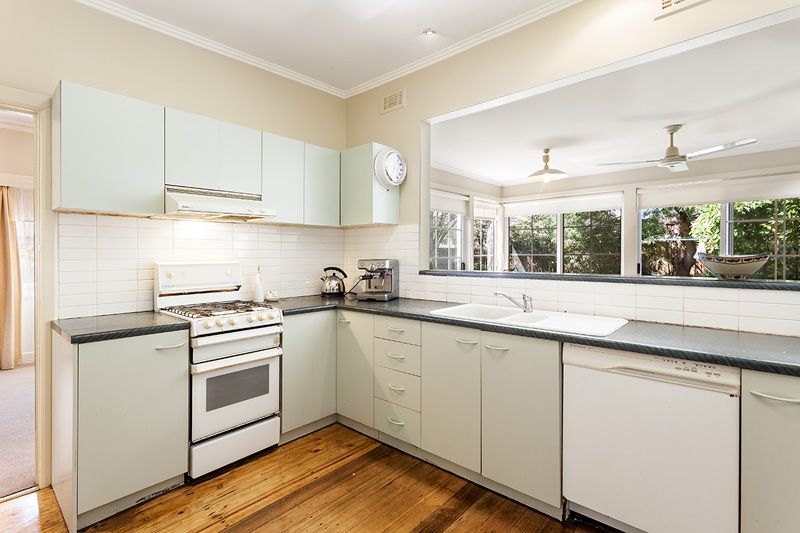 110 Burlington Street, OAKLEIGH, VIC 3166