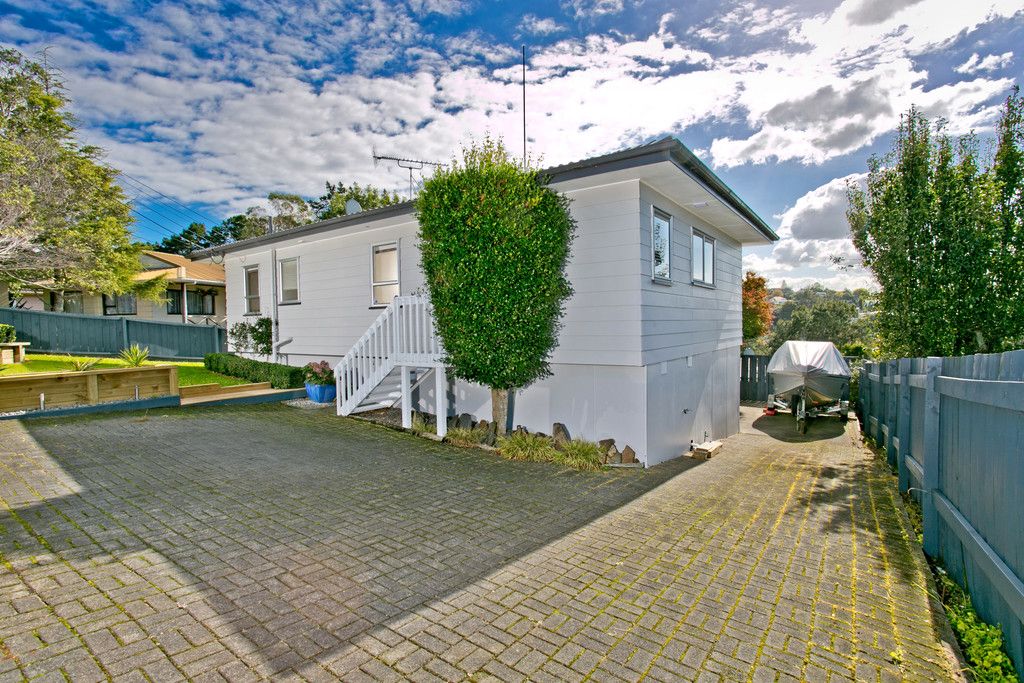 1/375 Wairau Road, Glenfield, North Shore City